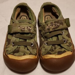 Keen infant shoes